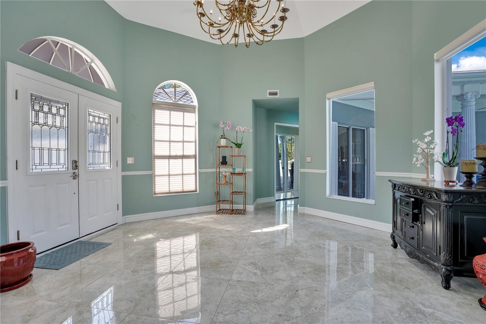 7906 LOST COVE COURT