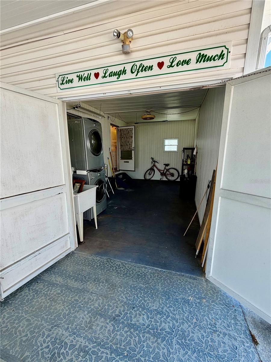 SUNSET PALMS UNREC - Residential