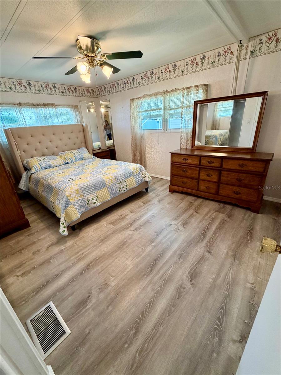 SUNSET PALMS UNREC - Residential