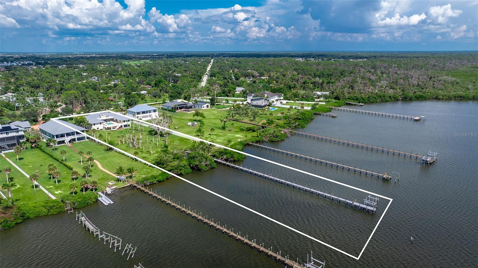 1115 BAYSHORE DRIVE, ENGLEWOOD, FL, 34223 2 1115 BAYSHORE DRIVE
