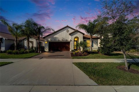 A home in WIMAUMA