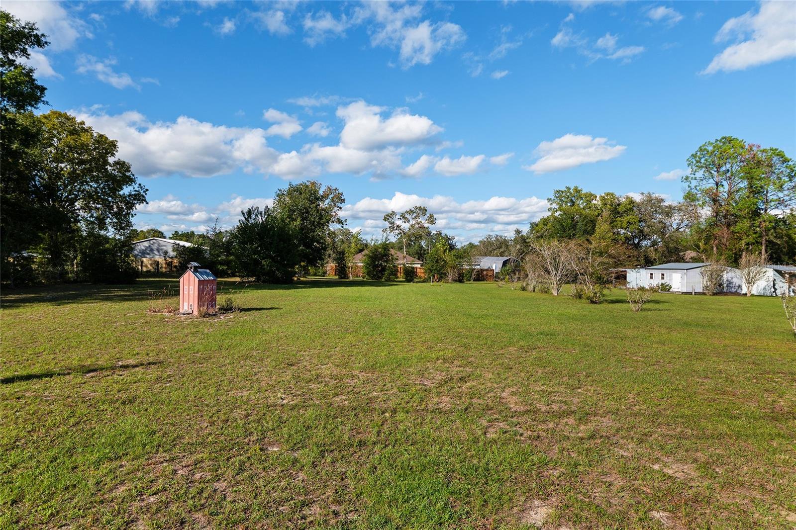 SMITH LAKE ESTATE - Residential