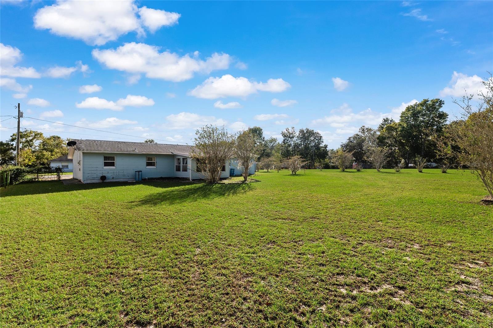 SMITH LAKE ESTATE - Residential