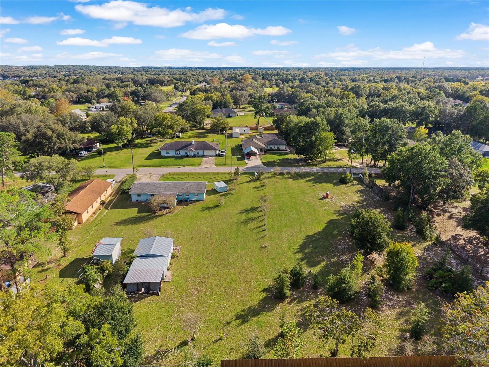 SMITH LAKE ESTATE - Residential