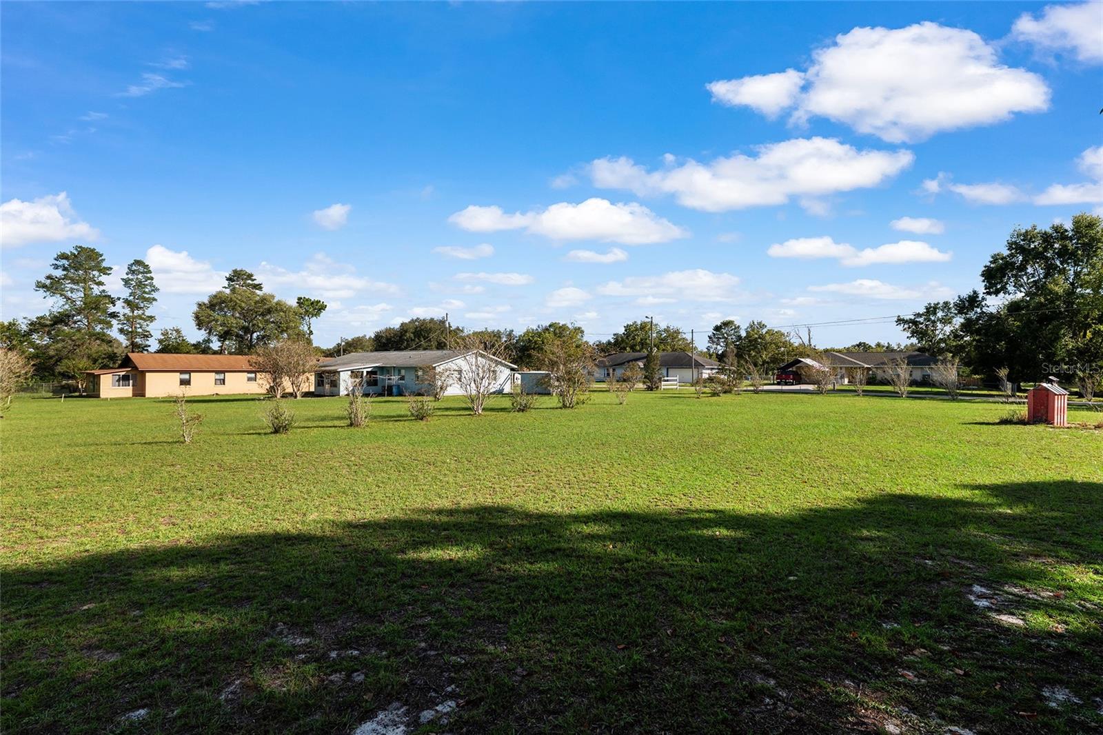 SMITH LAKE ESTATE - Residential