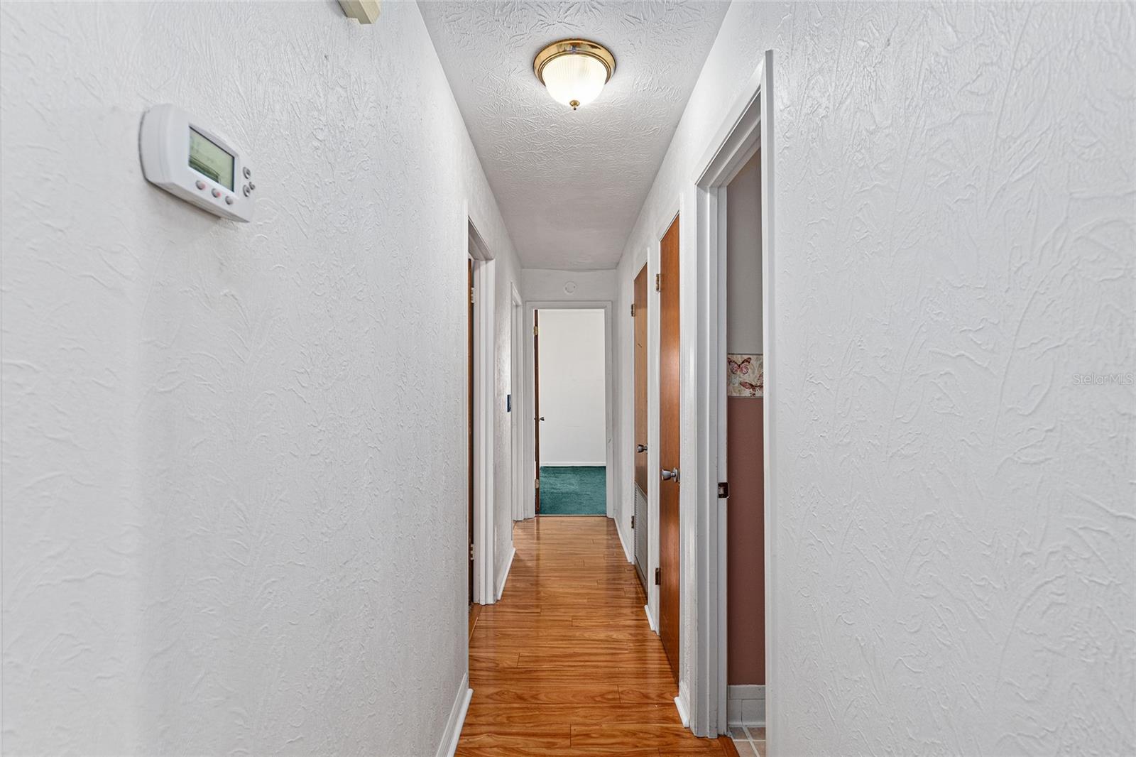 SMITH LAKE ESTATE - Residential