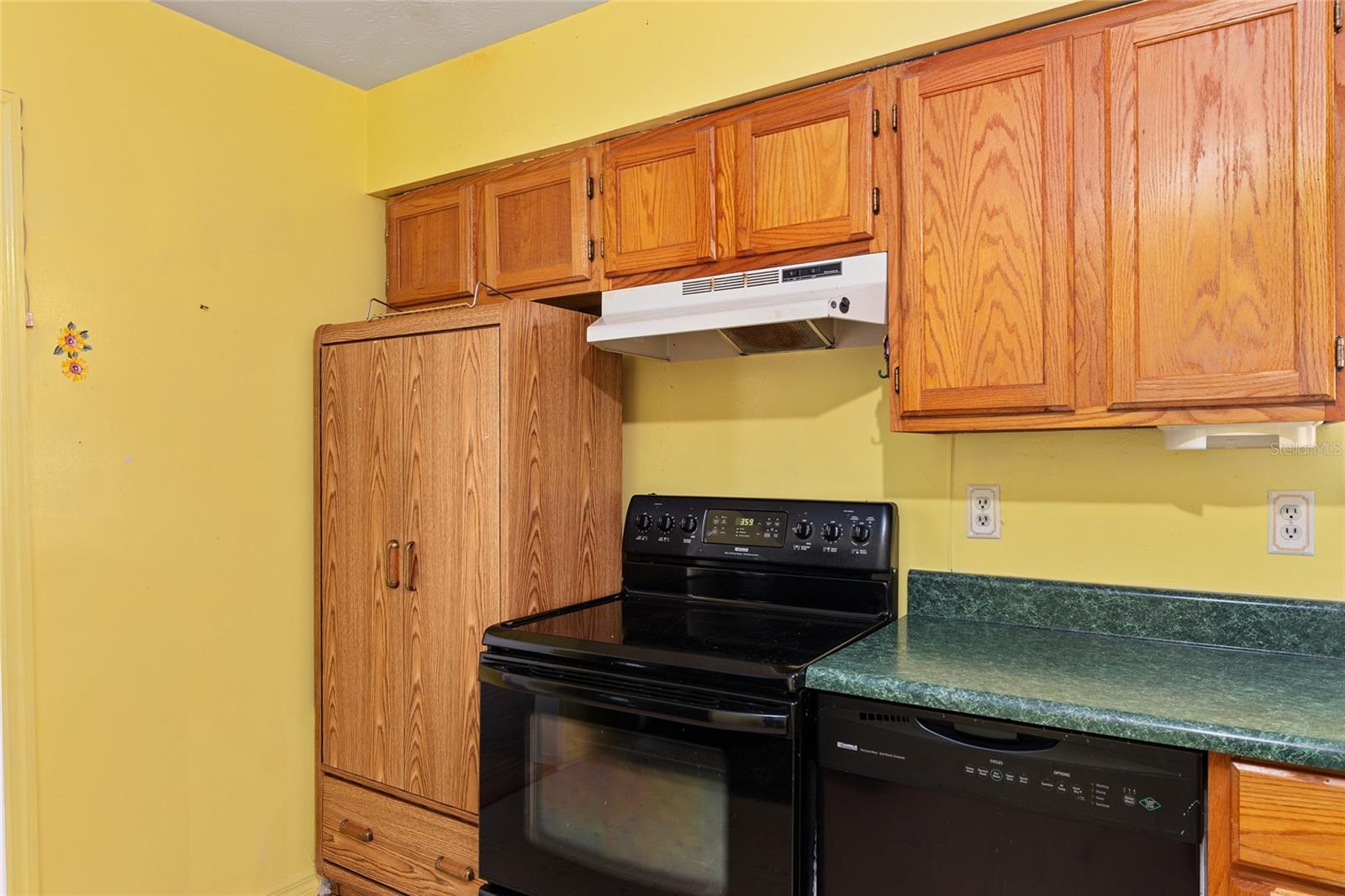 SMITH LAKE ESTATE - Residential