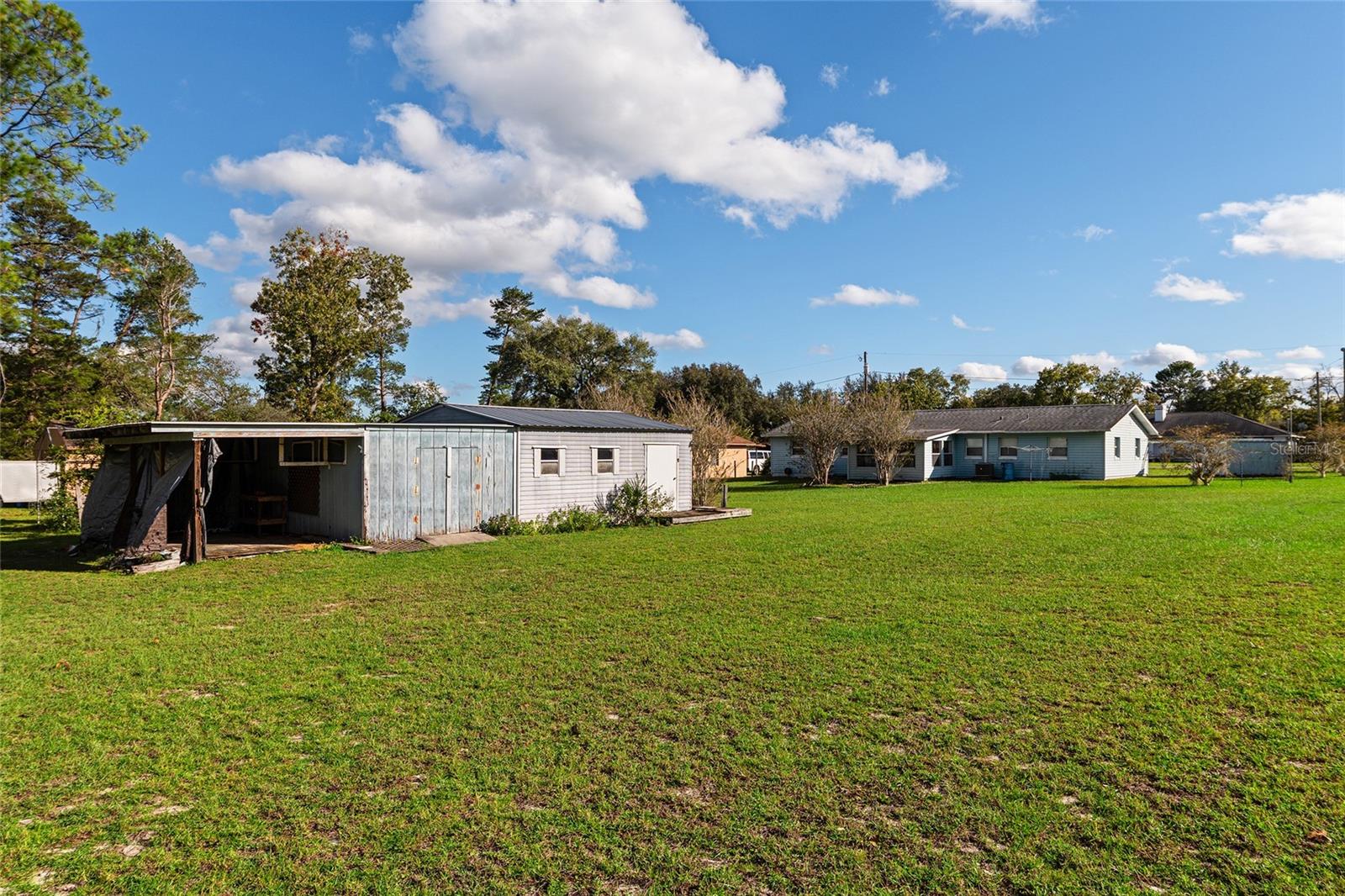 SMITH LAKE ESTATE - Residential