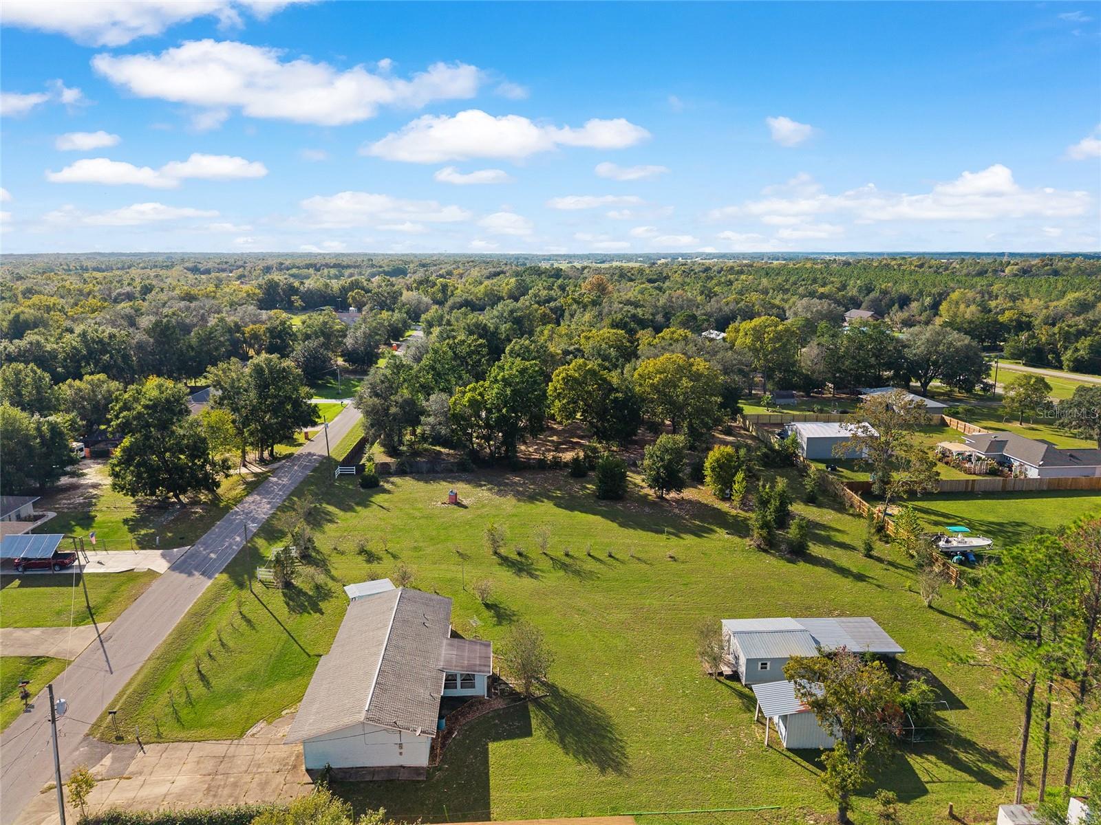 SMITH LAKE ESTATE - Residential