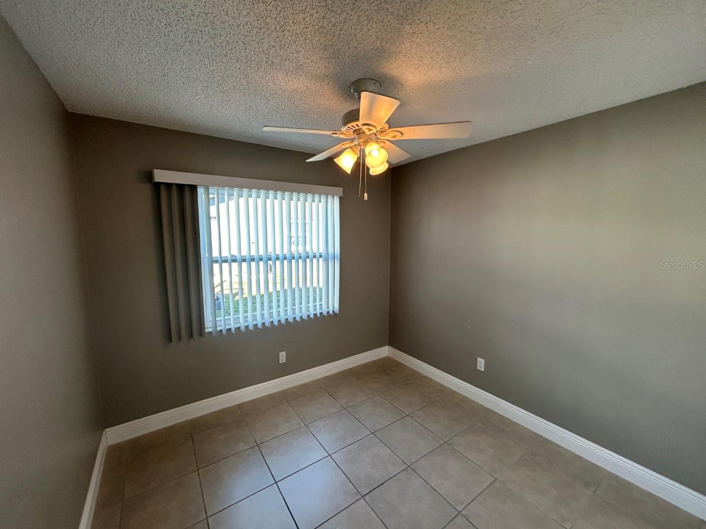 SABAL KEY UNIT 2 - Residential Lease