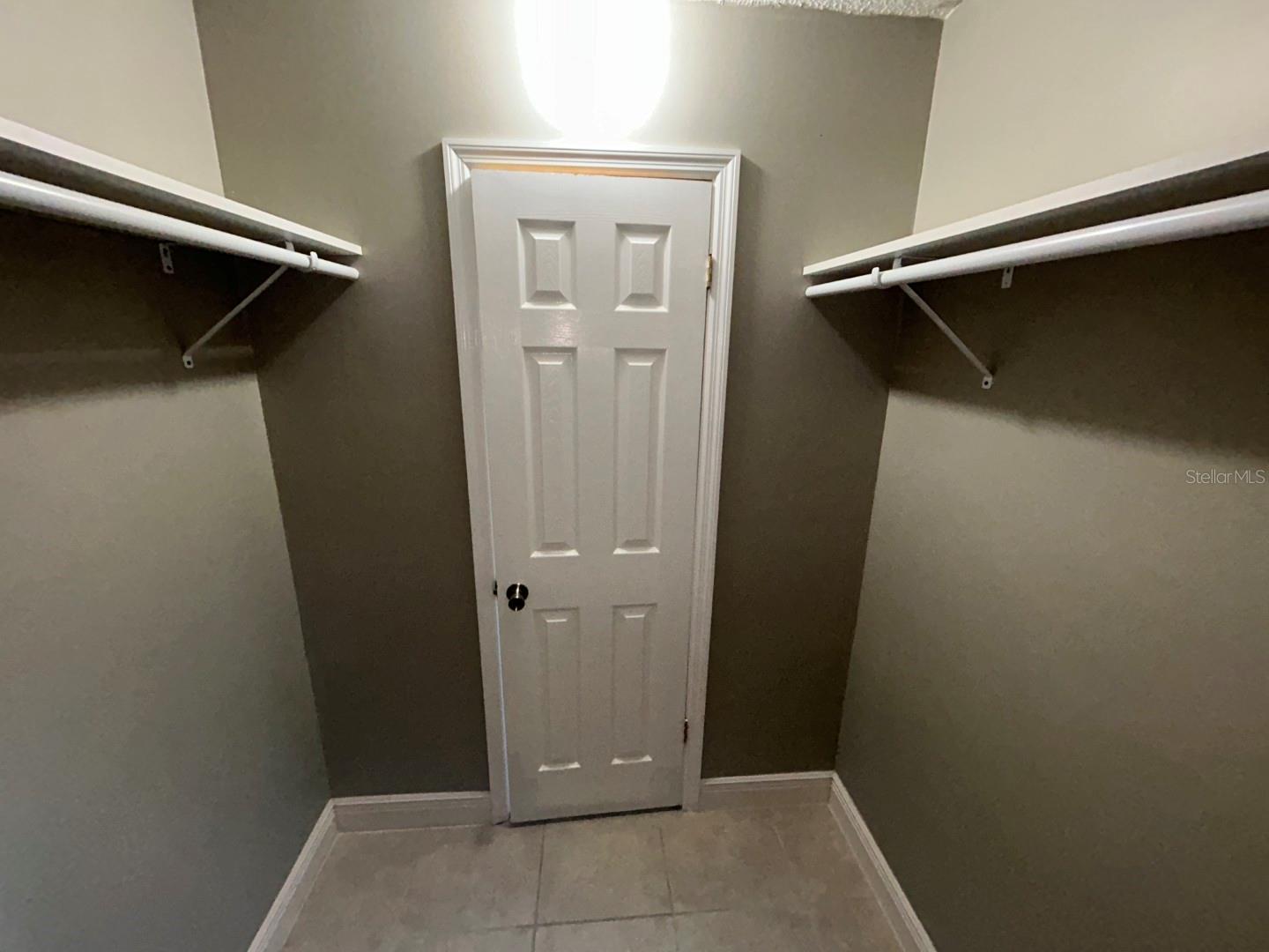 SABAL KEY UNIT 2 - Residential Lease