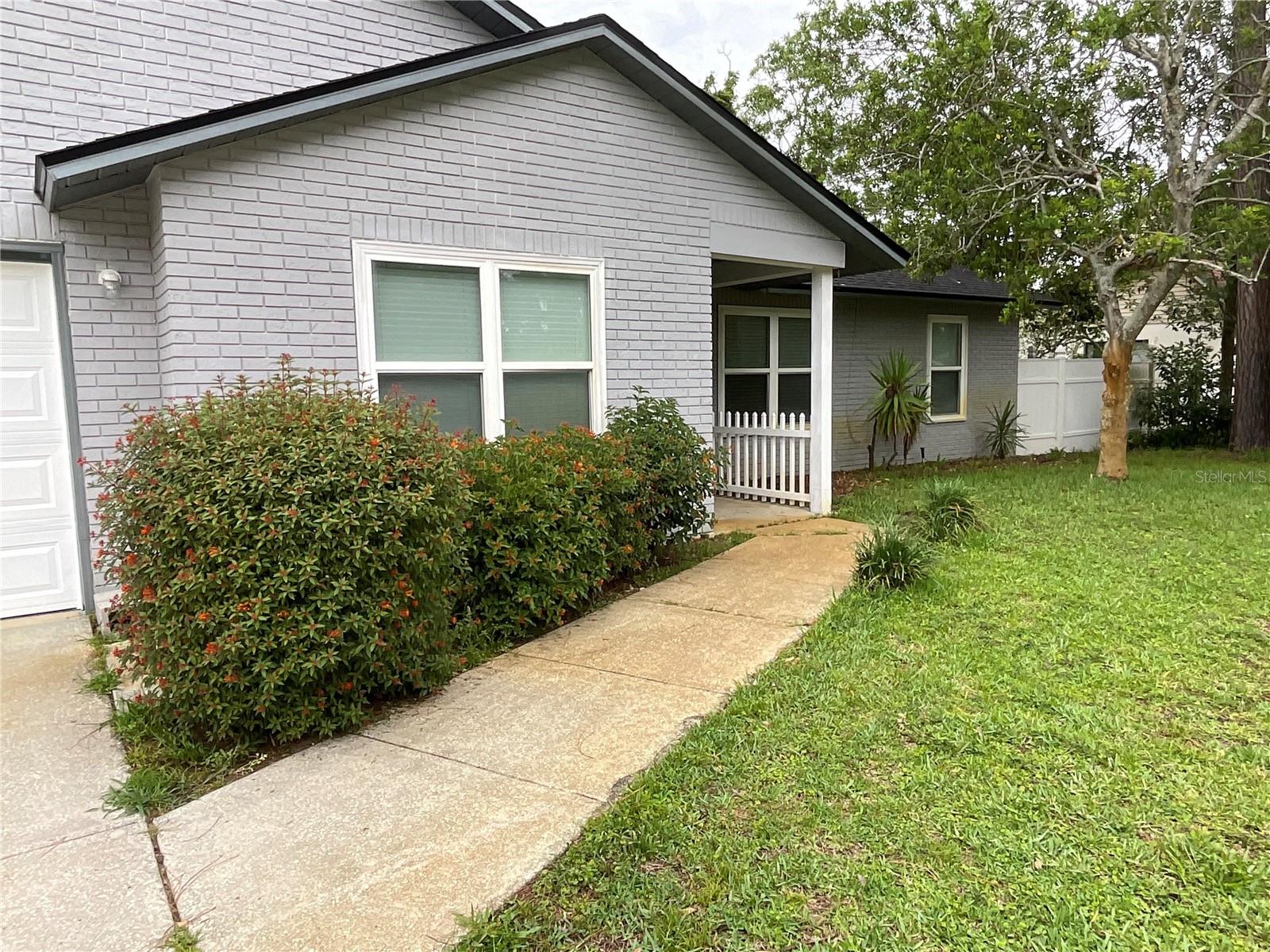 PALM COAST BELLE TERRE SEC 13 - Residential Lease