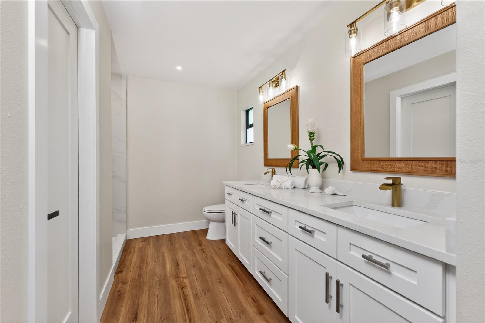 ROTONDA WEST OAKLAND HILLS - Residential