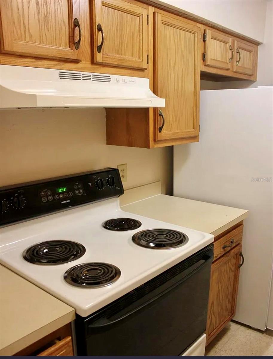 TOWER OAKS - Residential