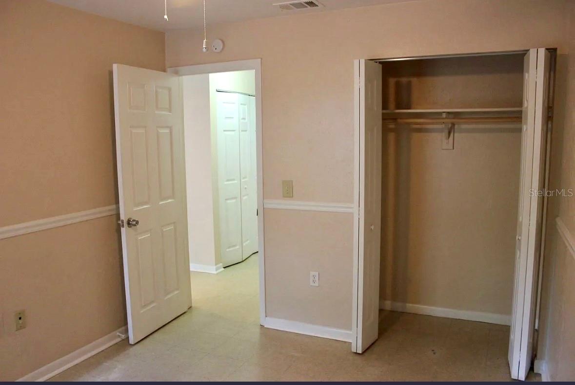 TOWER OAKS - Residential