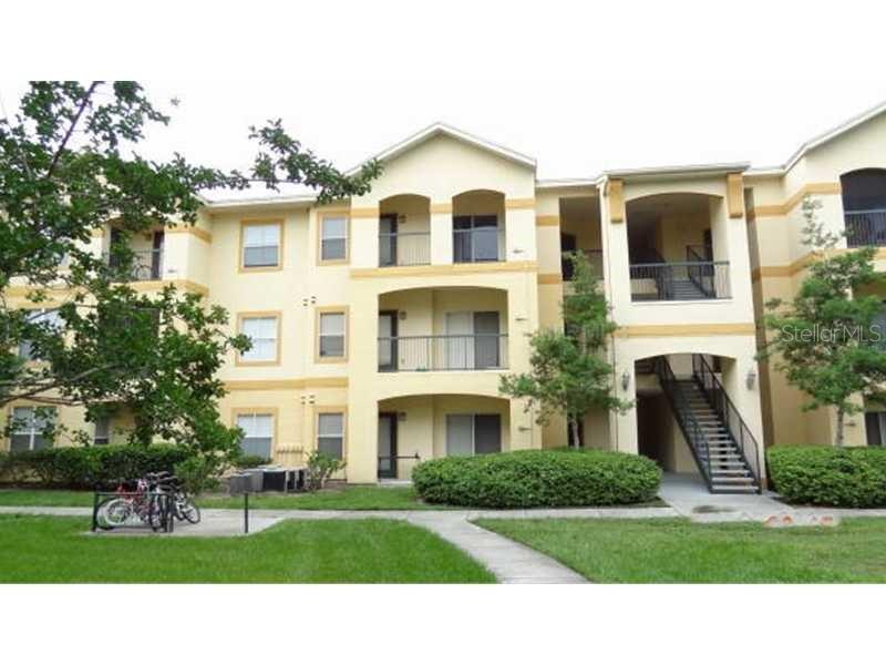 Gated community located in carrollwood area with 2 bedrooms, 1 bath! This unit has been include following appliances, refrigerator, Stove, Dishwasher and Washer Dryer Hookup. The kitchen is open to the dining and living room areas with plenty of cabinet space. Spacious master bedroom with a walk in closet and the second bedroom has sliding door leading out to a covered patio. Covered balcony, it offers a storage closet. the pinnacle at Carrollwood community features an abundance of amenities including a gorgeous clubhouse and community swimming pool, billiard room, fitness center, meeting room, laundry facility and much more The location is perfect and close to shopping, restaurants, business and medical offices, malls and just 15 min to the Tampa airport and easy access to the veterans expressway off Gunn hwy Just 5 minutes to citrus park mall top-rated schools