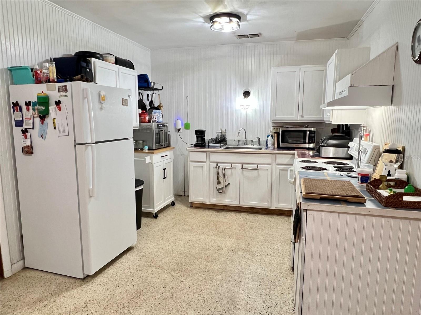 ZAN MAR VILLAGE UNIT 01 - Residential