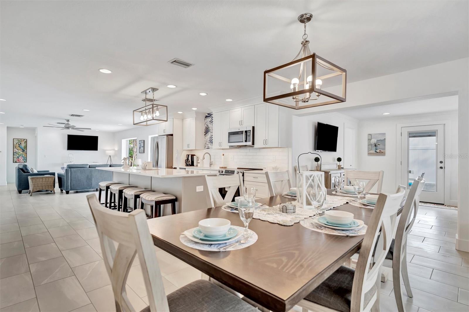 SIESTAS BAYSIDE WATERSIDE EAST - Residential