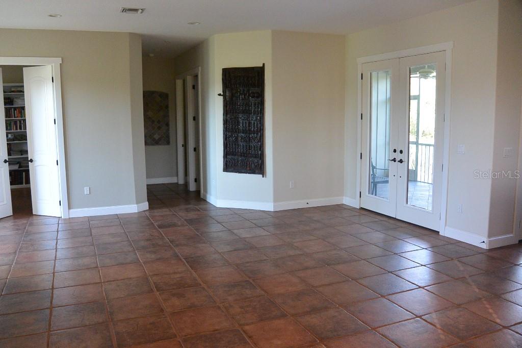 HIDDEN RIVER REP - Residential