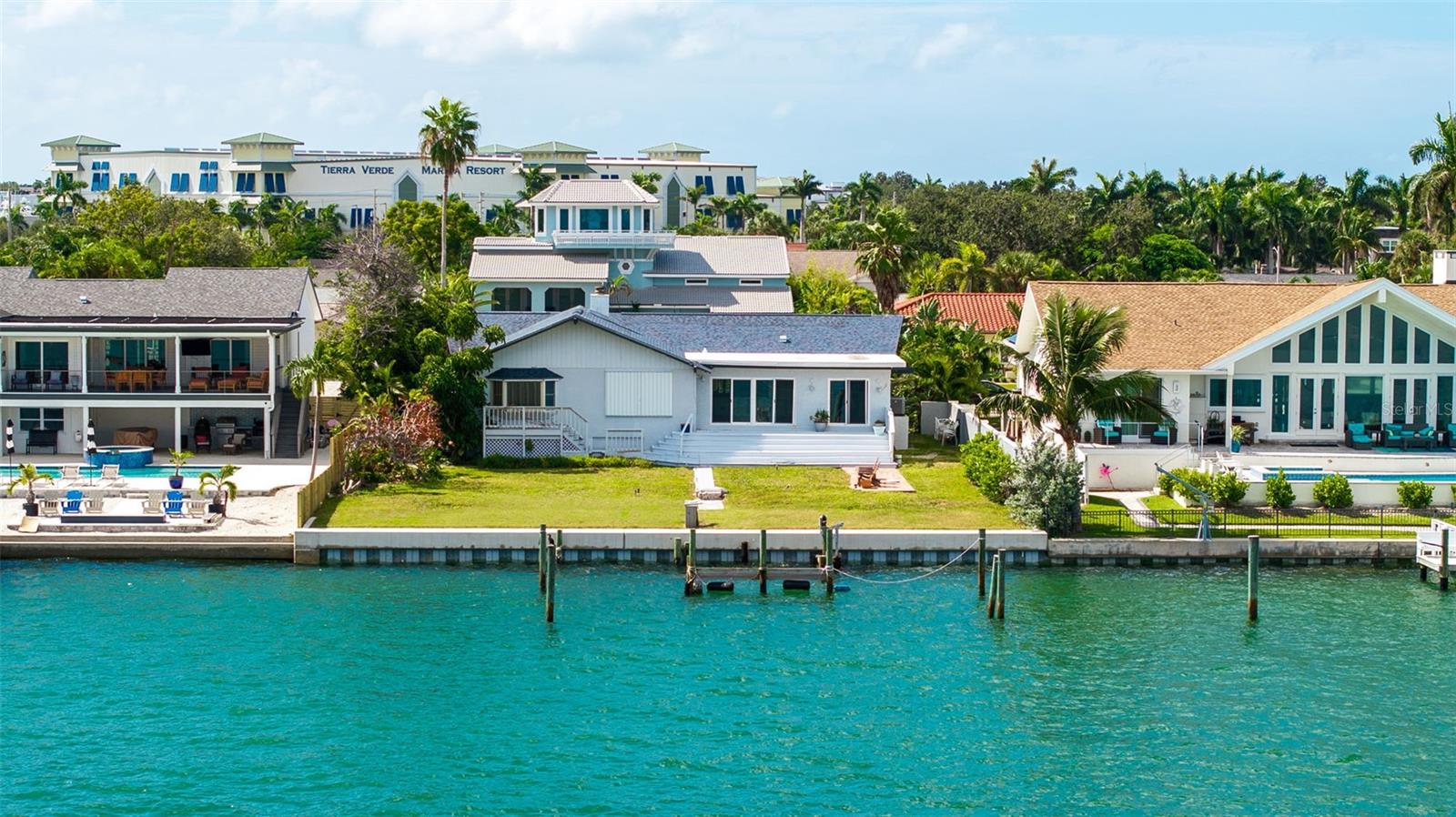 TIERRA VERDE - Residential
