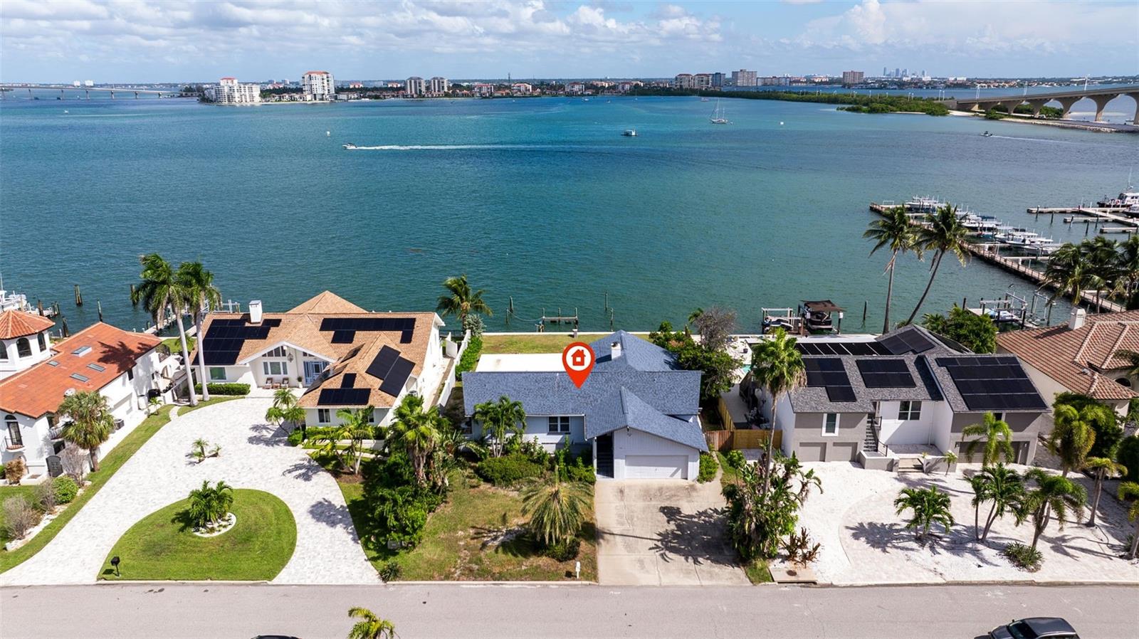 TIERRA VERDE - Residential