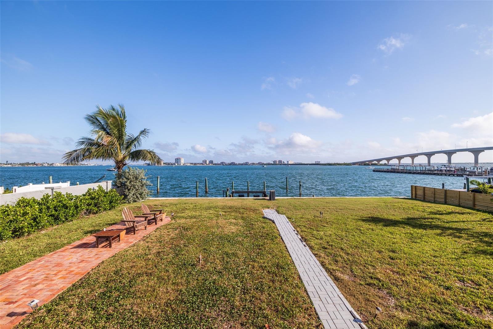 TIERRA VERDE - Residential