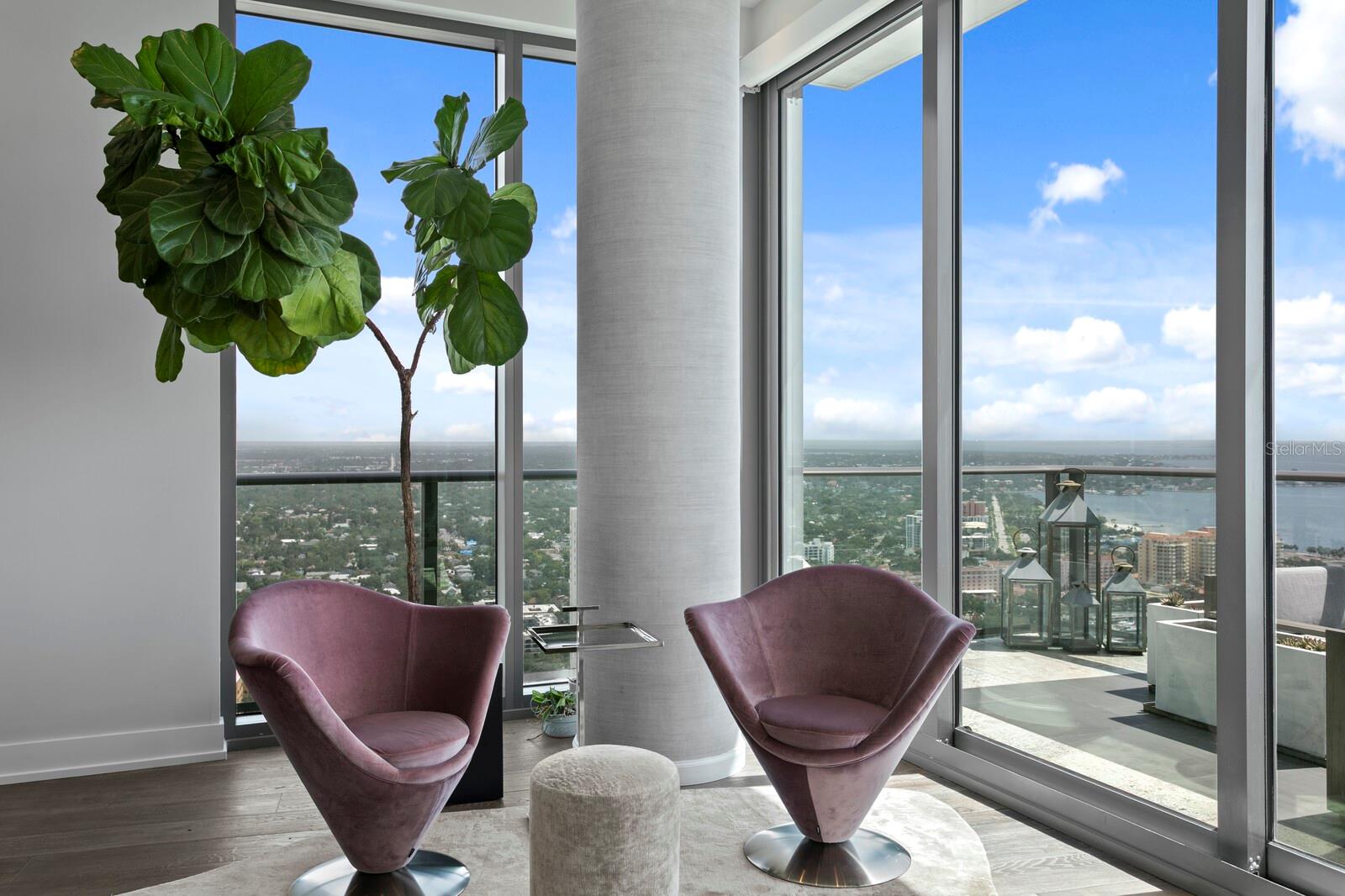 ONE ST. PETERSBURG - Residential