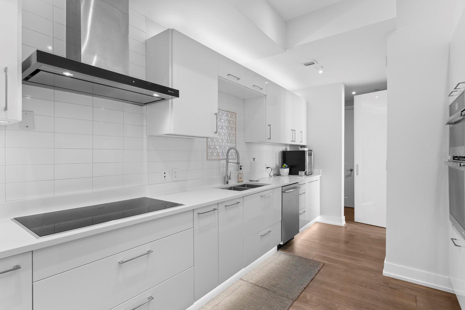 ONE ST. PETERSBURG - Residential