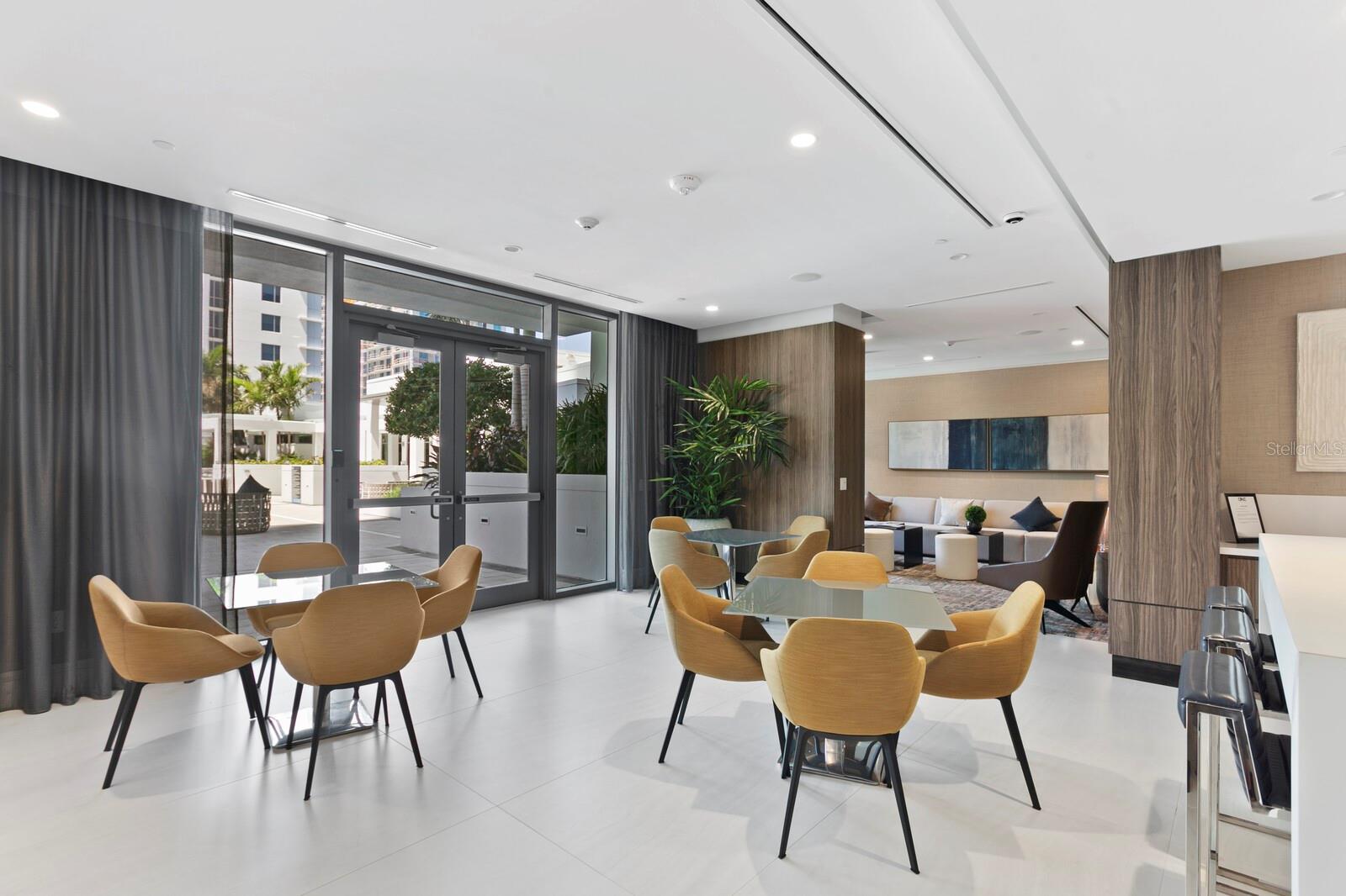 ONE ST. PETERSBURG - Residential