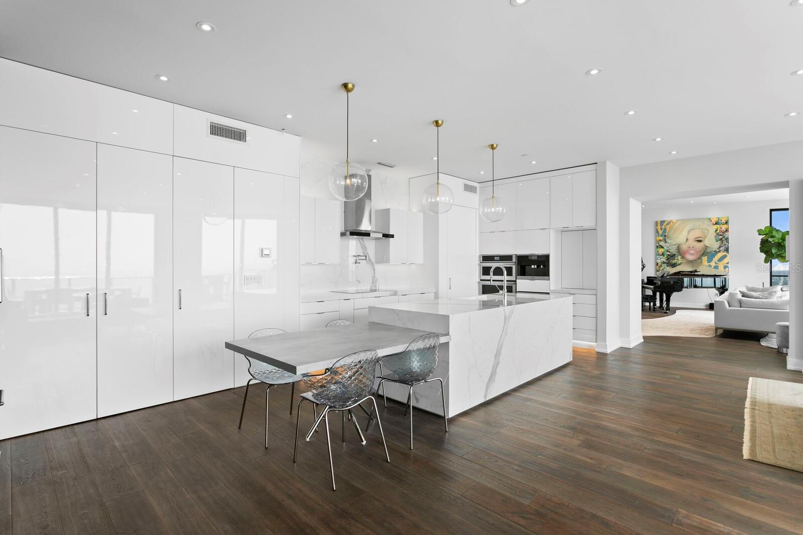 ONE ST. PETERSBURG - Residential