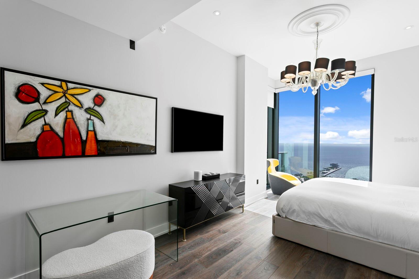 ONE ST. PETERSBURG - Residential