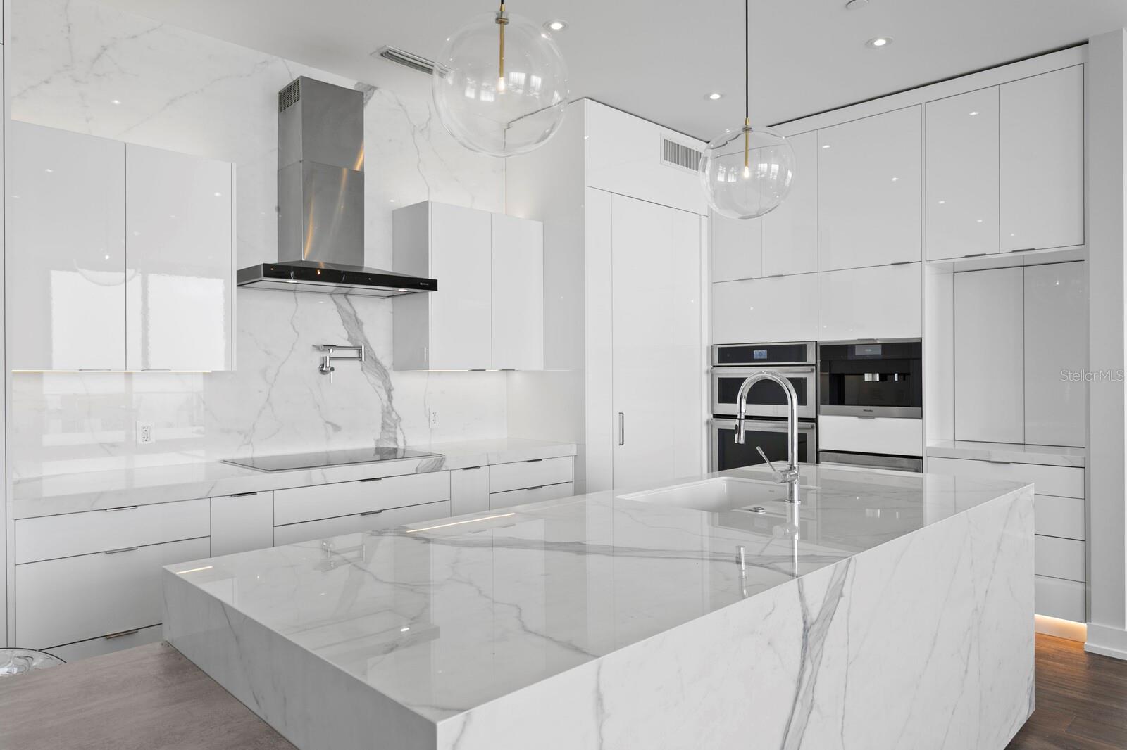 ONE ST. PETERSBURG - Residential