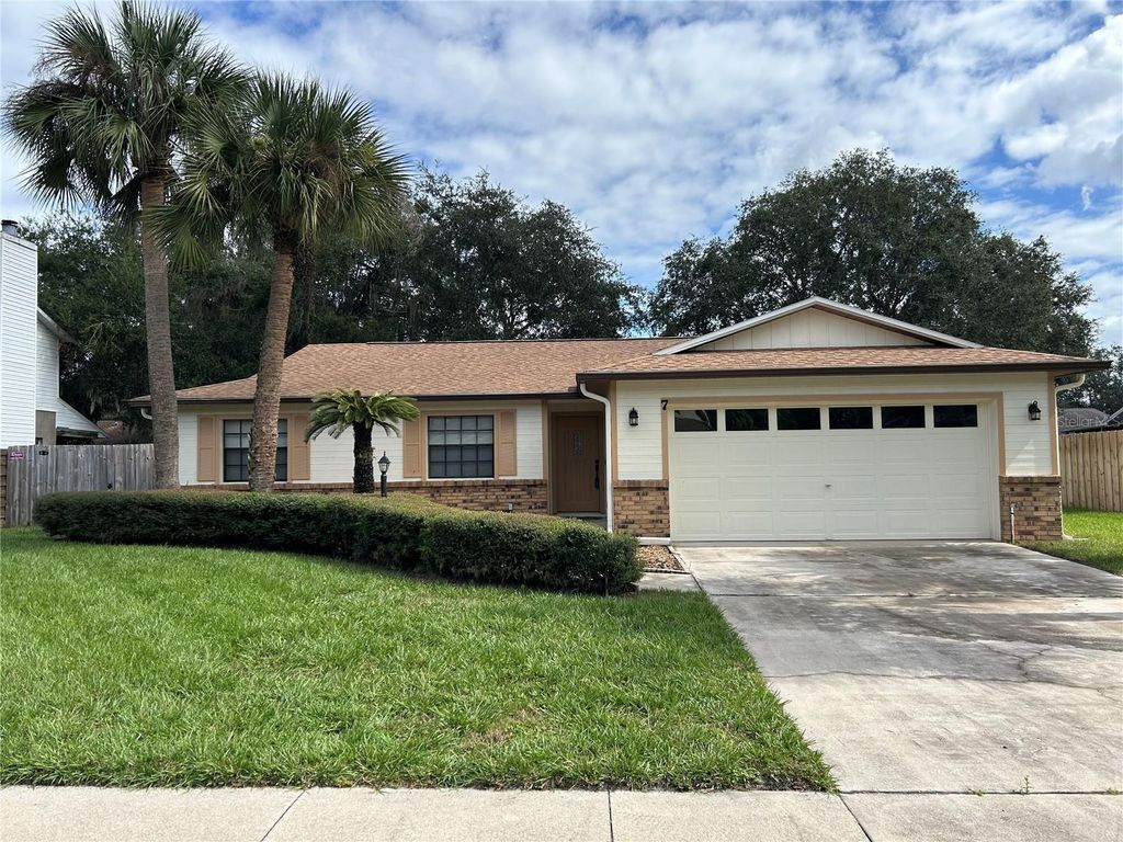 Photo of 7 Paquin Drive, Saint Cloud, FL 34769 (MLS # S5137438)