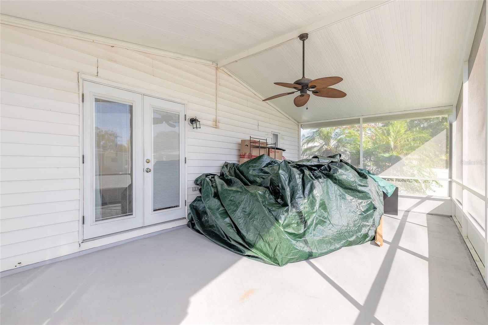 LAURELWOOD MOBILE ESTATES UNIT 01 - Residential