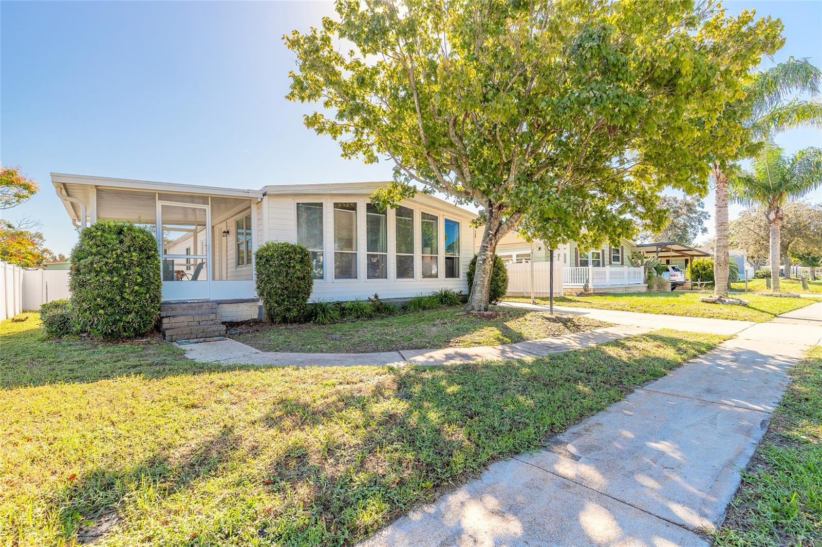 760 ROLLING HILLS DRIVE