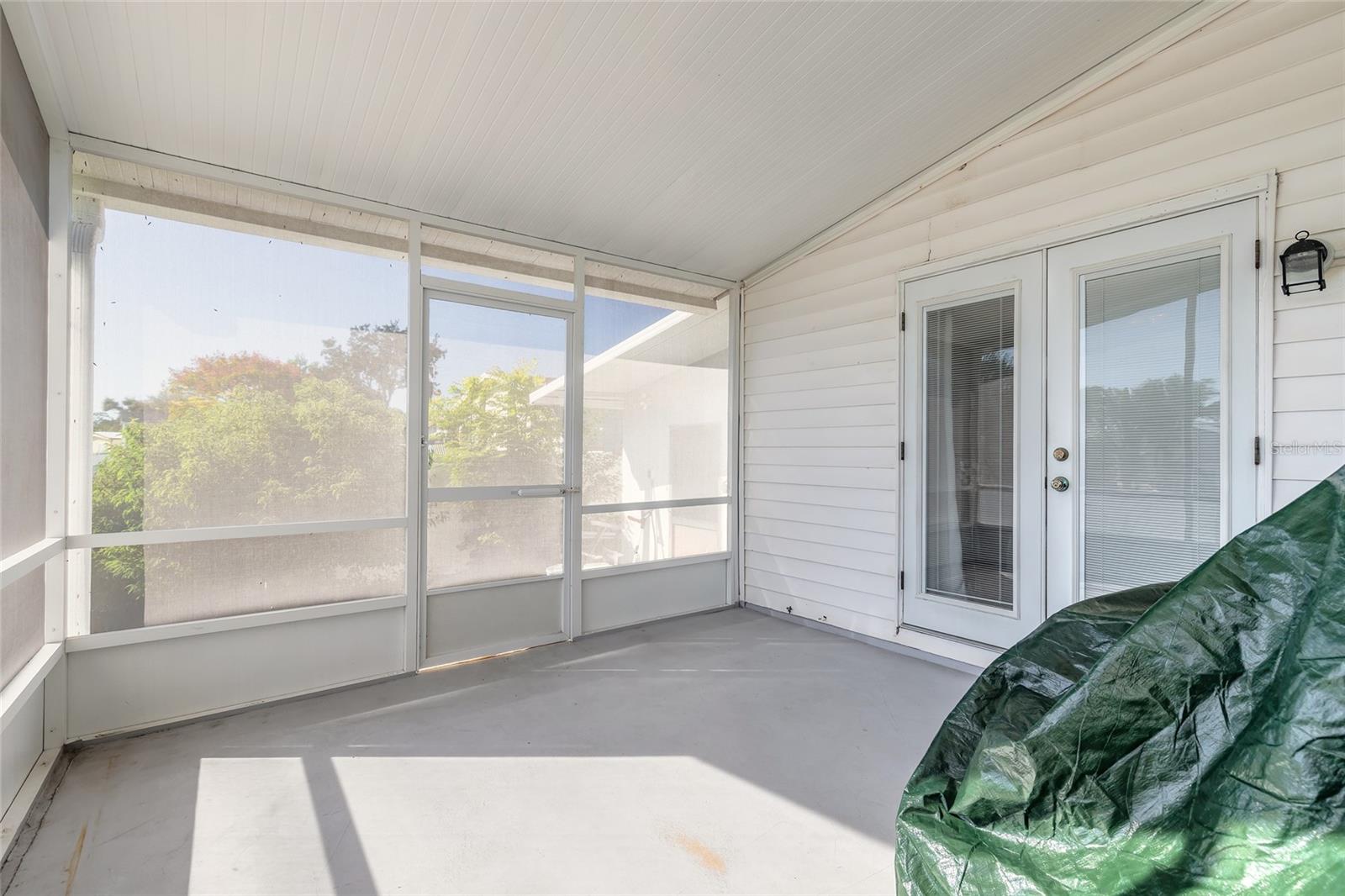 LAURELWOOD MOBILE ESTATES UNIT 01 - Residential