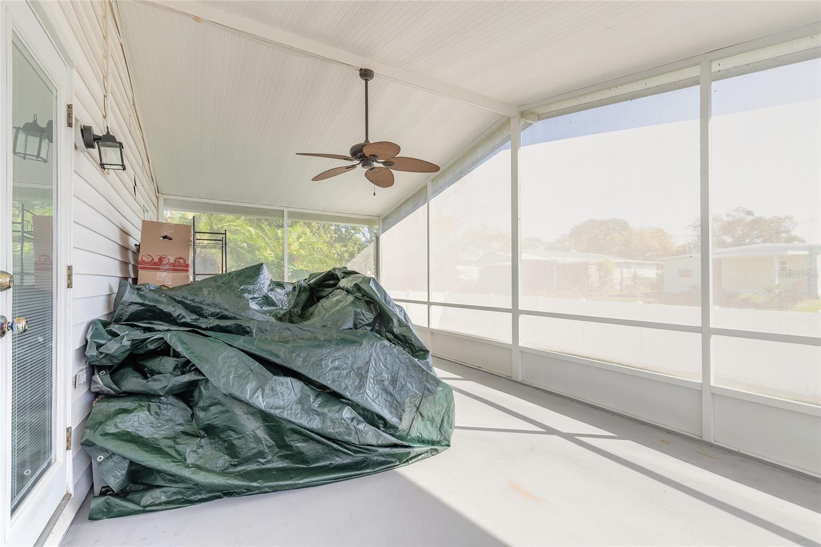 LAURELWOOD MOBILE ESTATES UNIT 01 - Residential