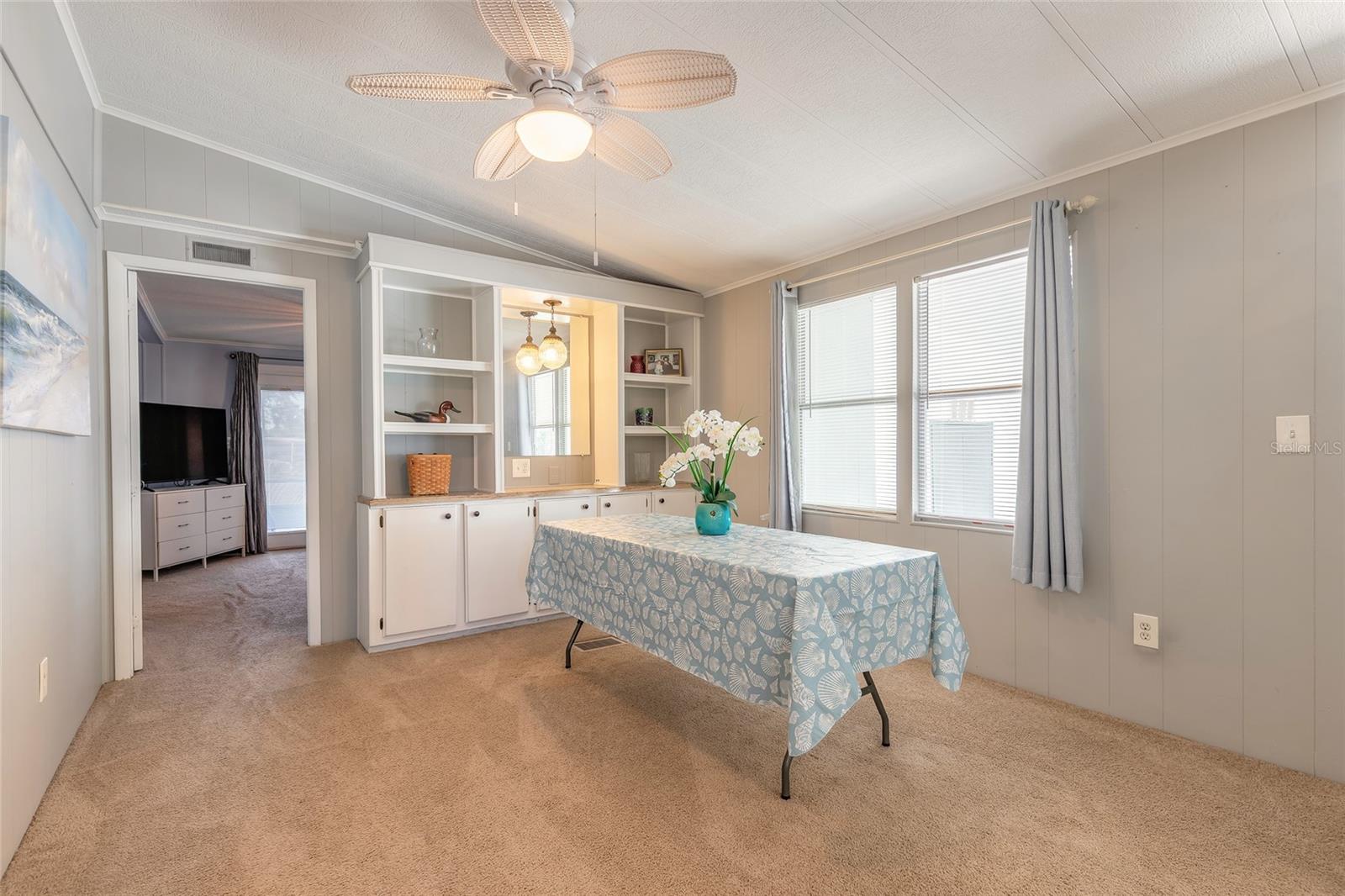 LAURELWOOD MOBILE ESTATES UNIT 01 - Residential