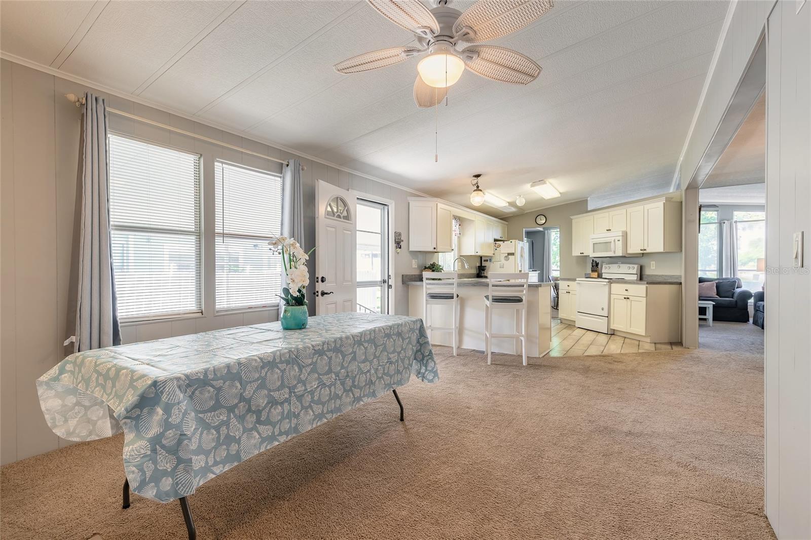 LAURELWOOD MOBILE ESTATES UNIT 01 - Residential