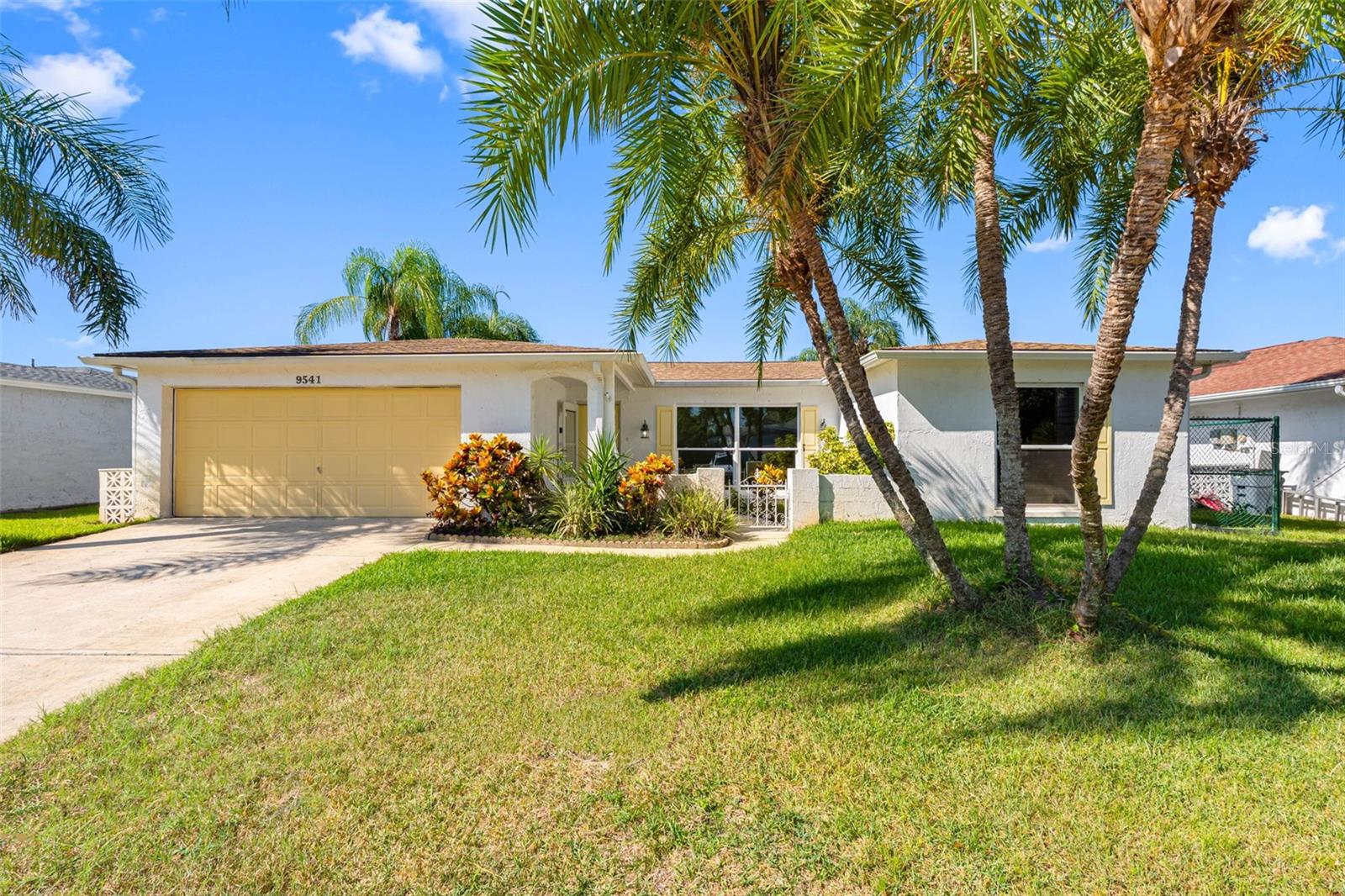 REGENCY PARK - Residential