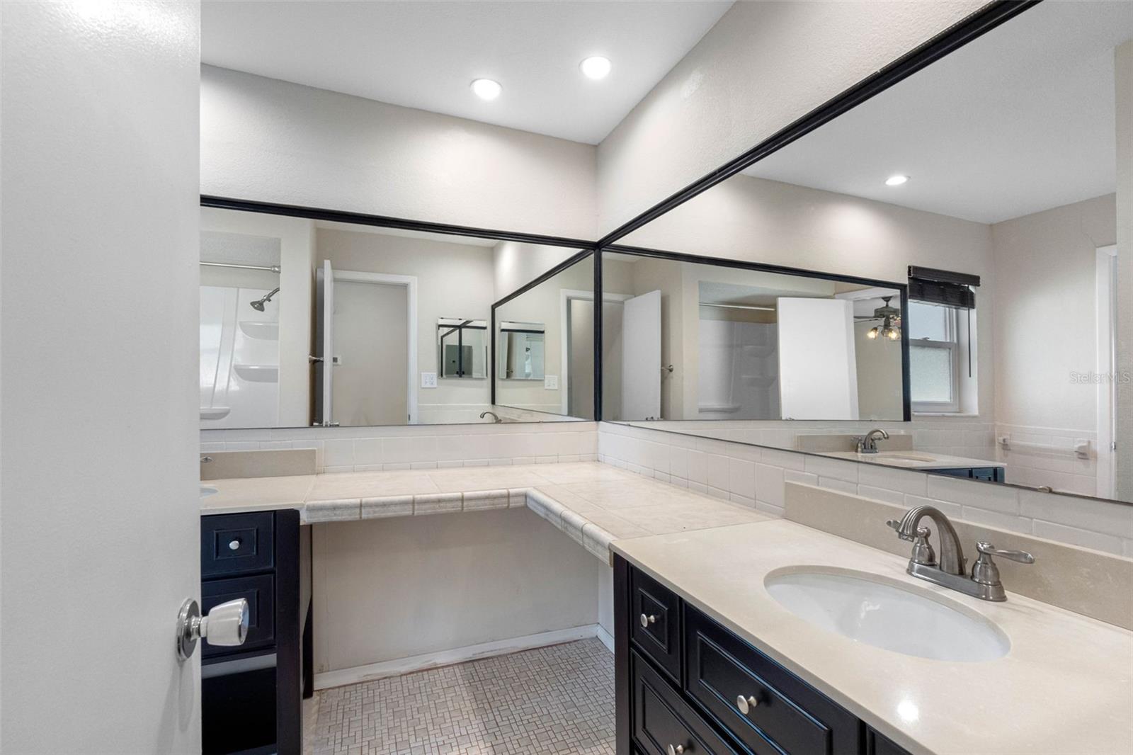 REGENCY PARK - Residential