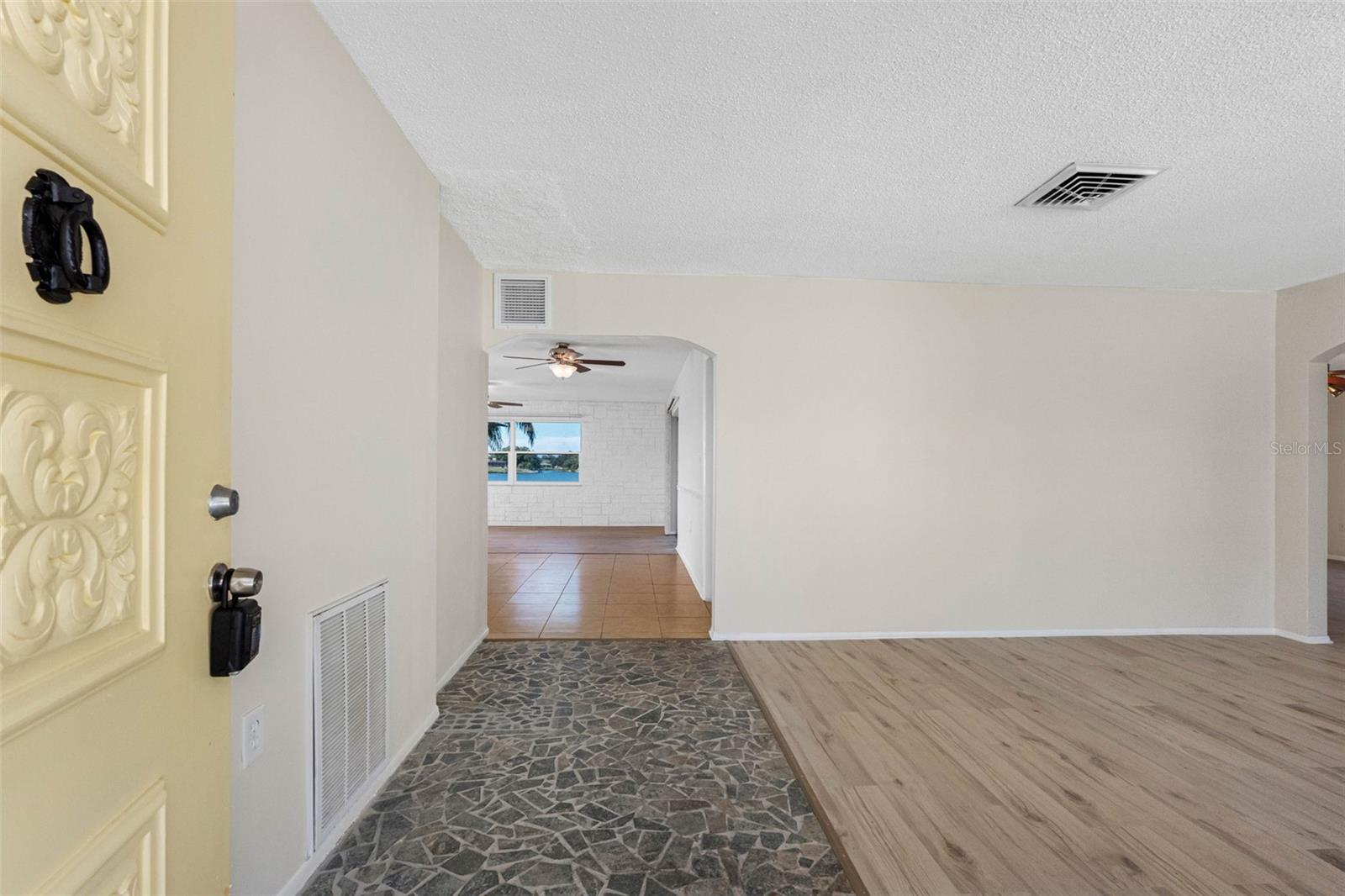 9541 TOWANDA LANE