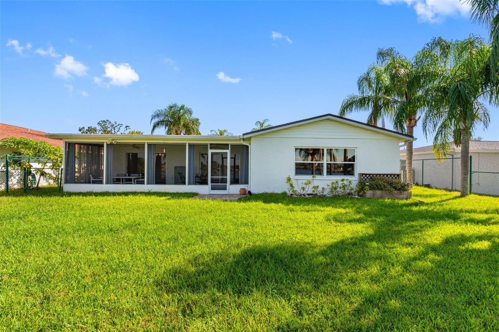 REGENCY PARK - Residential