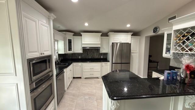 SPRING OAKS UNIT 4 - Residential