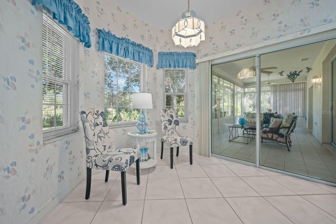 THE HAMPTONS - Residential