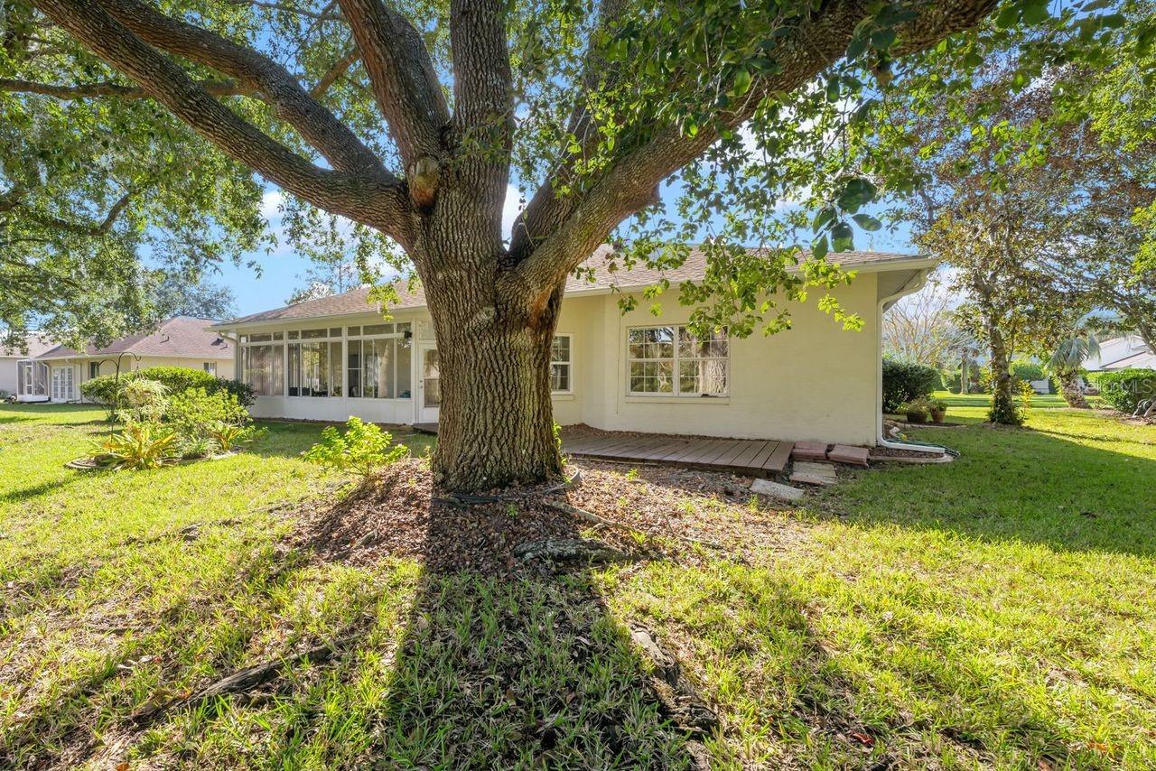 THE HAMPTONS - Residential