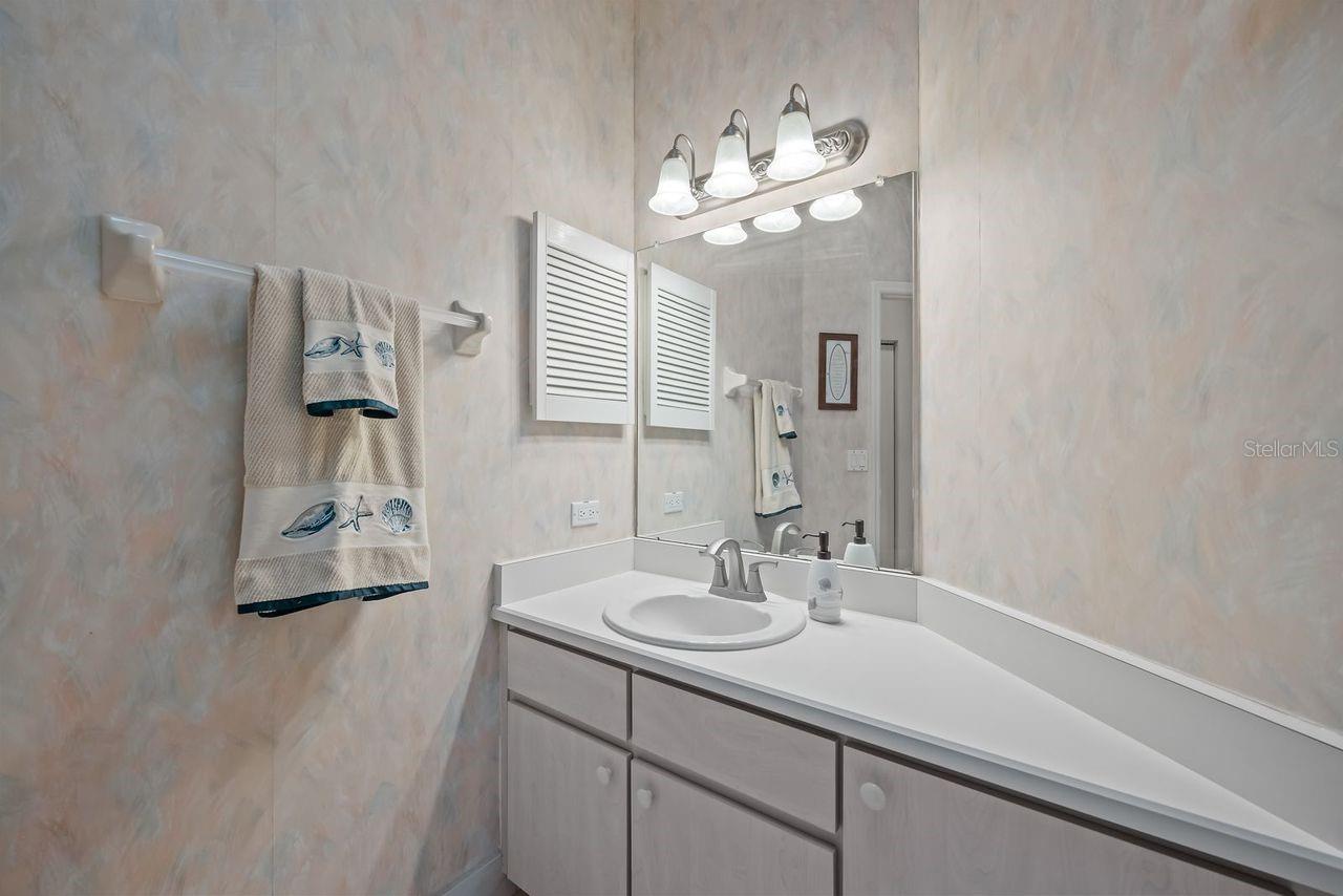 THE HAMPTONS - Residential