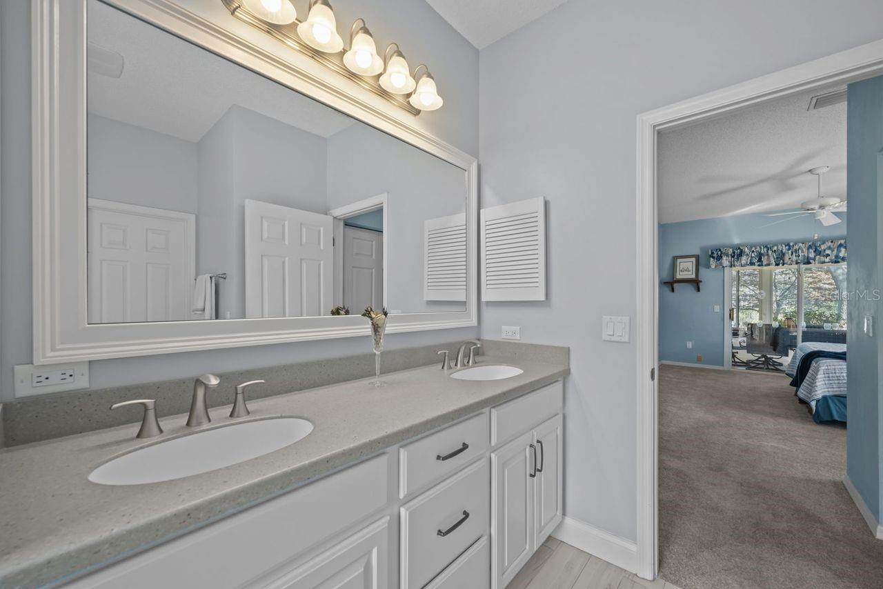 THE HAMPTONS - Residential