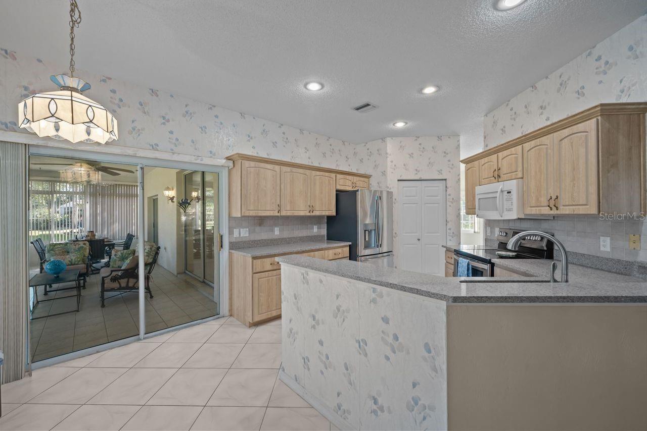 THE HAMPTONS - Residential