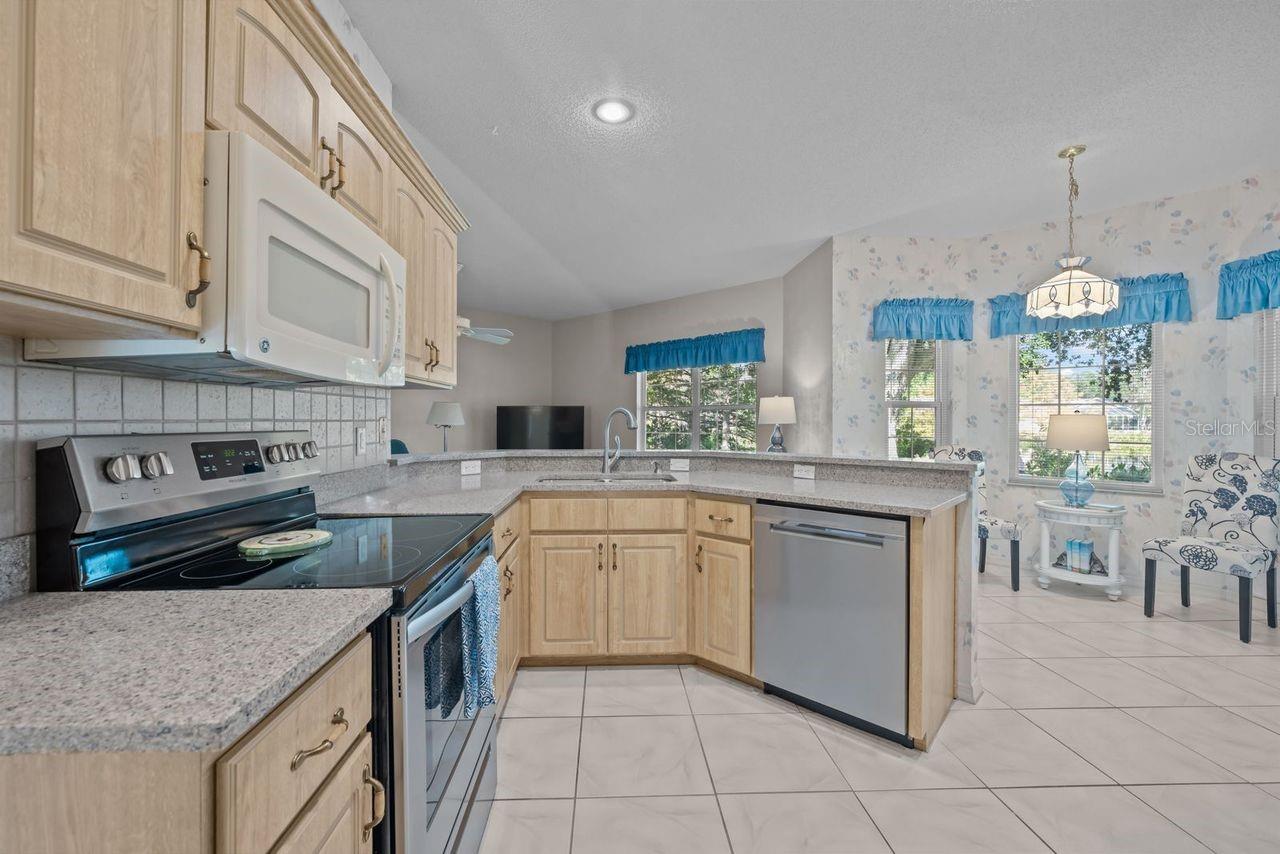 THE HAMPTONS - Residential